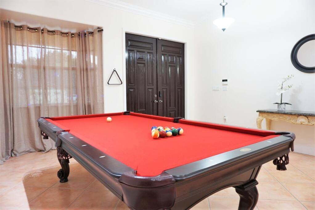 New Luxury Vacation Dream Rental- Sleeps 15! Маямі Екстер'єр фото