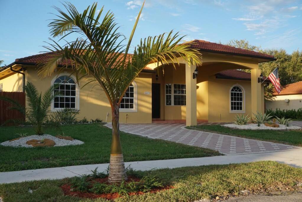 New Luxury Vacation Dream Rental- Sleeps 15! Маямі Екстер'єр фото