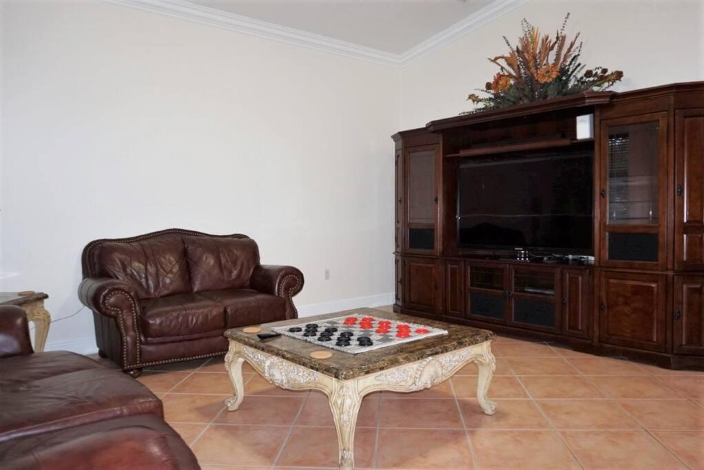 New Luxury Vacation Dream Rental- Sleeps 15! Маямі Екстер'єр фото
