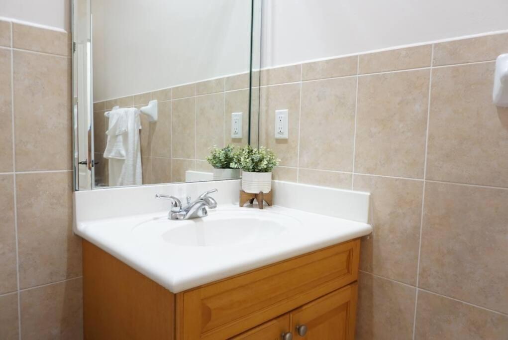 New Luxury Vacation Dream Rental- Sleeps 15! Маямі Екстер'єр фото