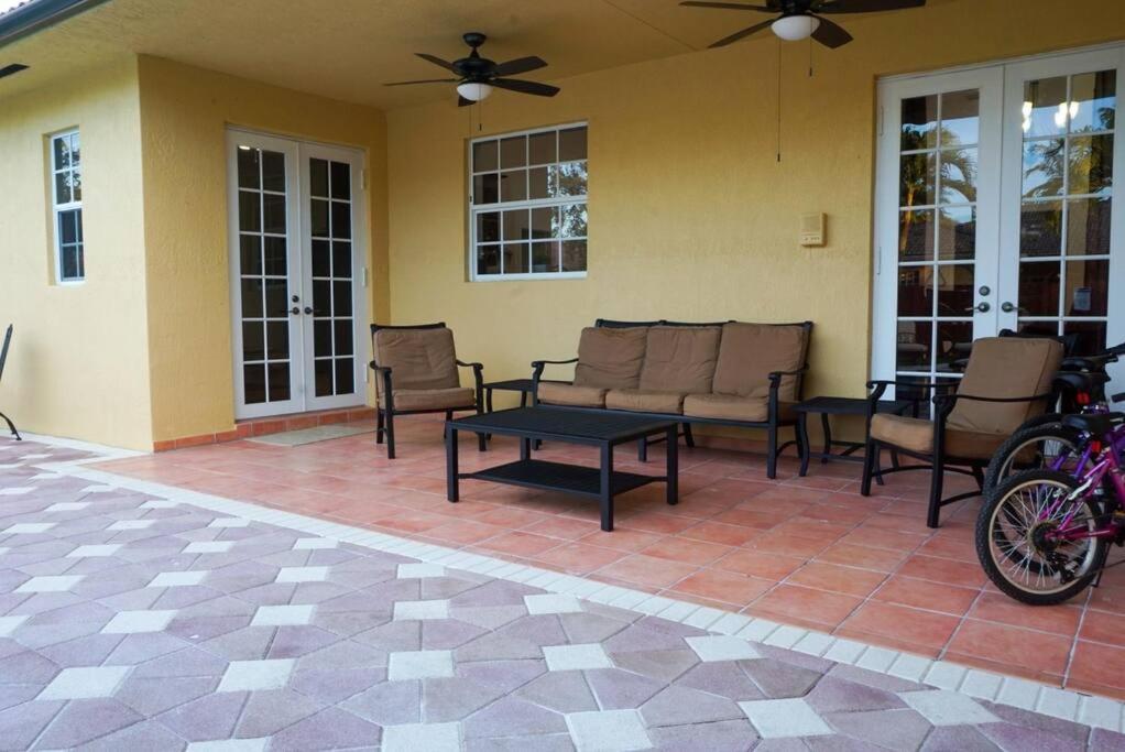 New Luxury Vacation Dream Rental- Sleeps 15! Маямі Екстер'єр фото